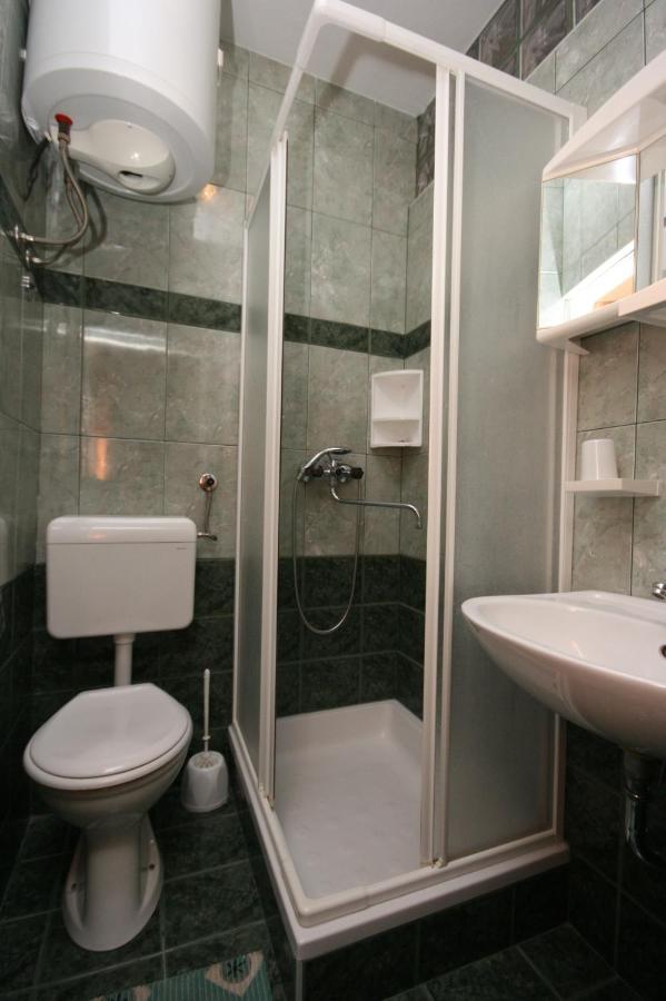 Double Room Jakisnica 4160D ลุน ภายนอก รูปภาพ