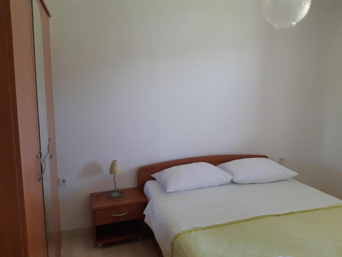 Double Room Jakisnica 4160D ลุน ภายนอก รูปภาพ